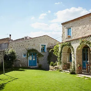 Domu Antiga Bed & Breakfast