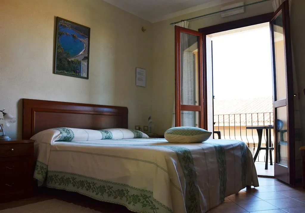 Hotel Da Paolino Trinità dʼAgultu