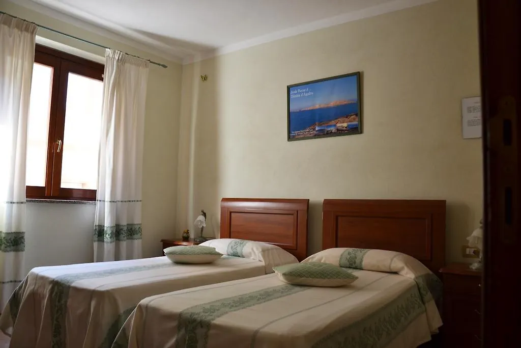 Hotel Da Paolino Trinita d'Agultu e Vignola 3*,  Italy